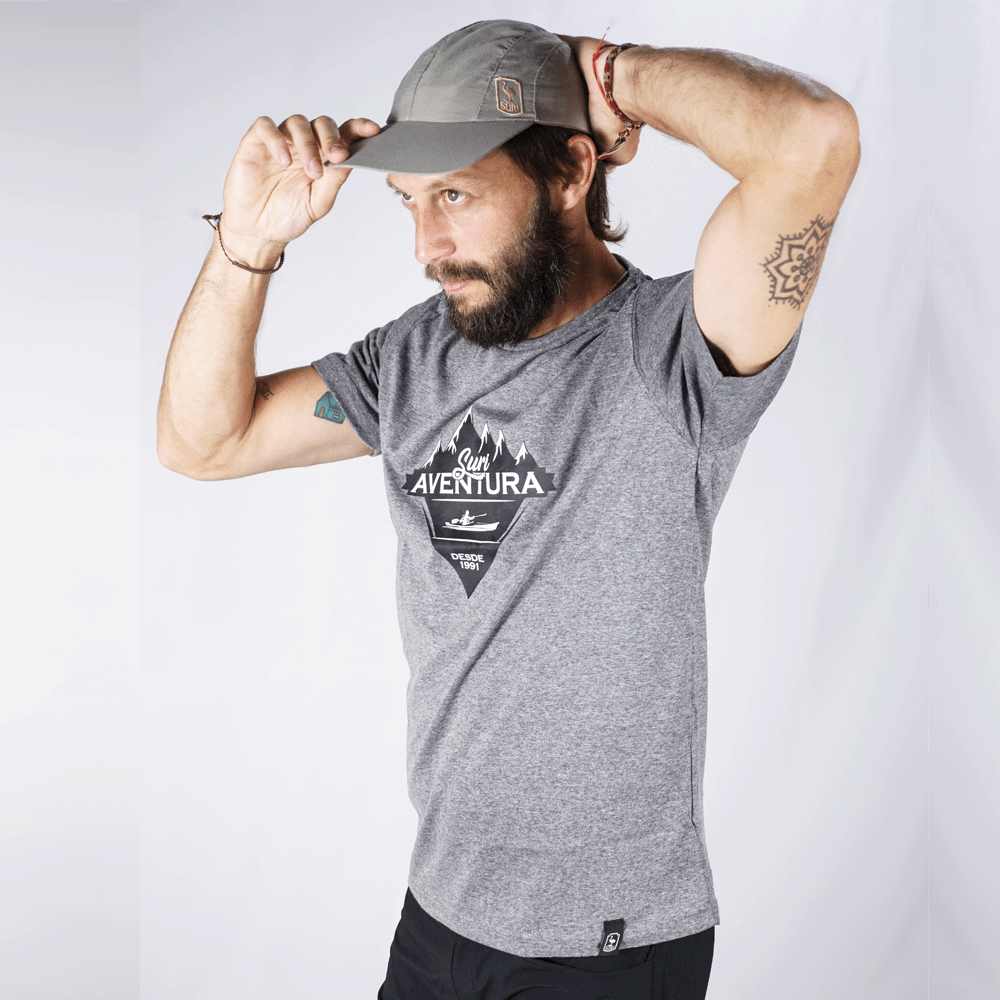 Remera con estampa M/C